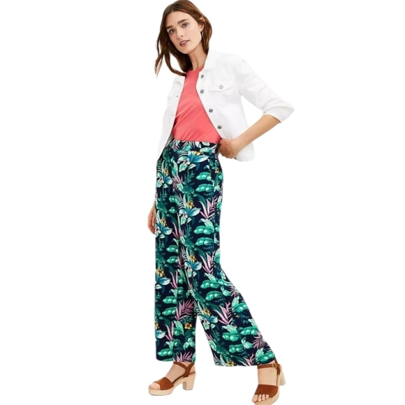 {LOFT} Fluid Wide Leg Pants in Botanical Print - Size XL - Picture 3 of 13